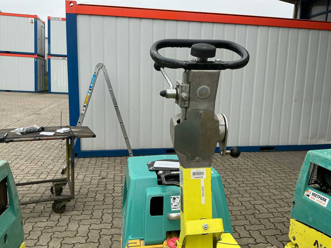 Ammann APH 6020 - Lapvibrátor: 5 kép. Ammann APH 6020 - Lapvibrátor: 5 kép.