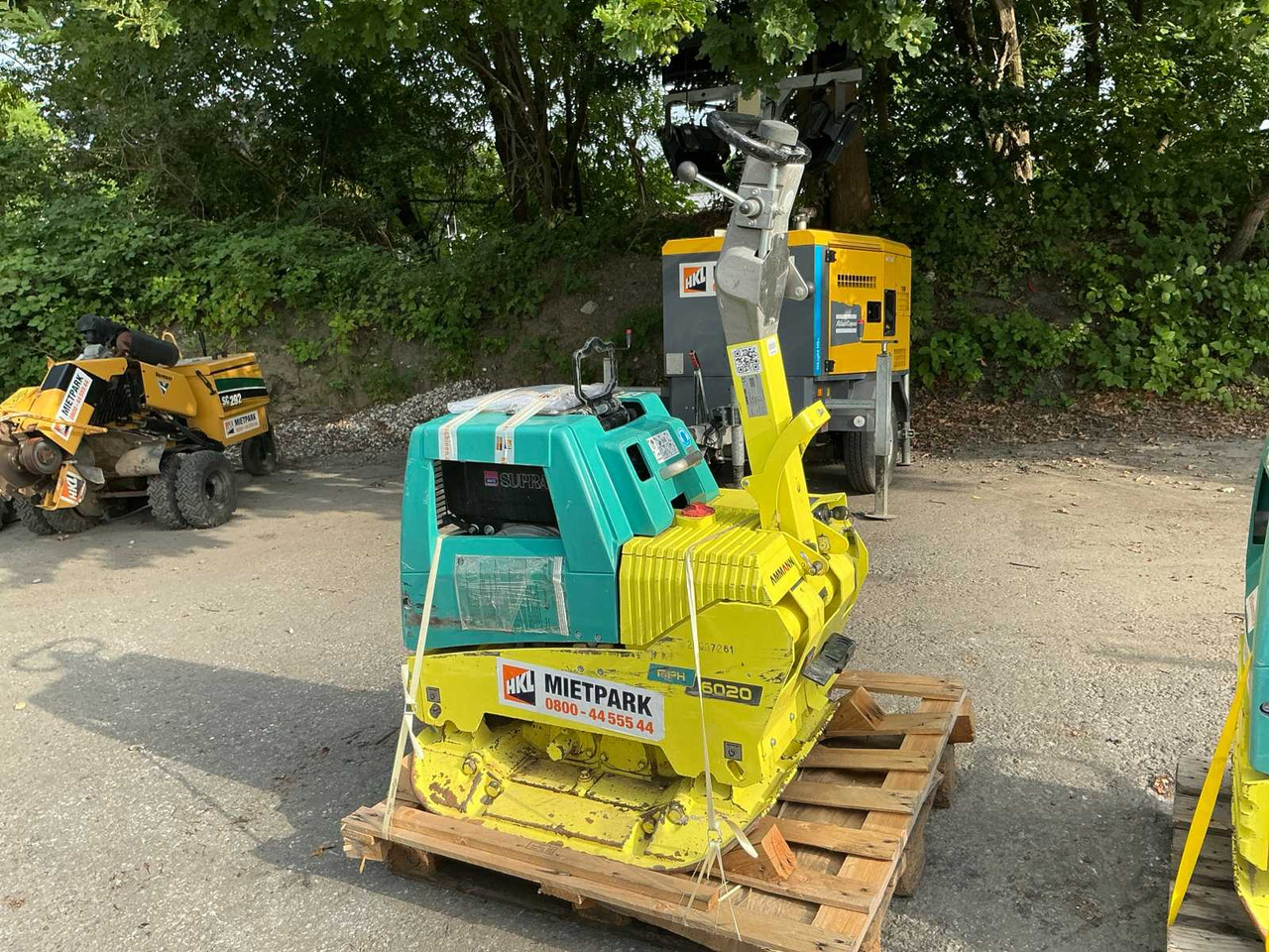 Ammann APH 6530 - Lapvibrátor: 4 kép. Ammann APH 6530 - Lapvibrátor: 4 kép.