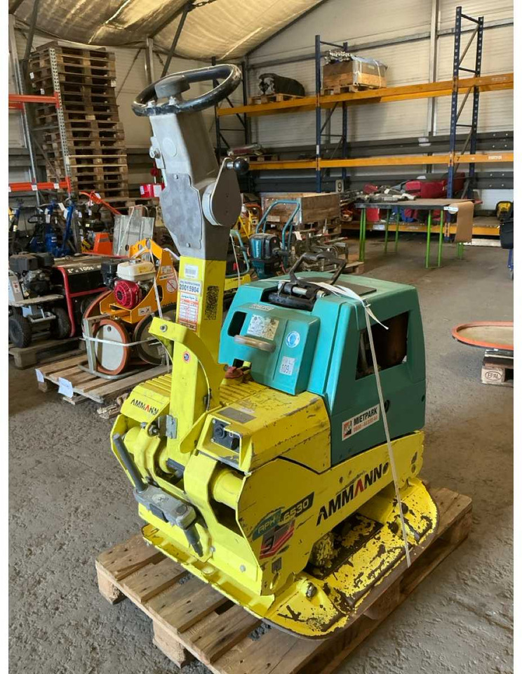 Ammann APH 6530 - Lapvibrátor: 2 kép. Ammann APH 6530 - Lapvibrátor: 2 kép.