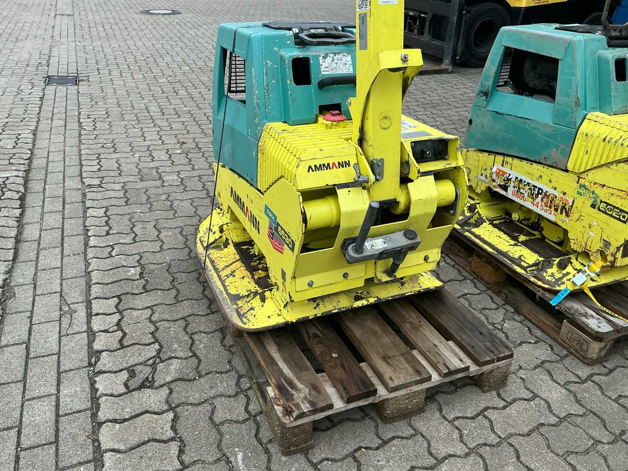 Ammann APH 6530 - Lapvibrátor: 3 kép. Ammann APH 6530 - Lapvibrátor: 3 kép.