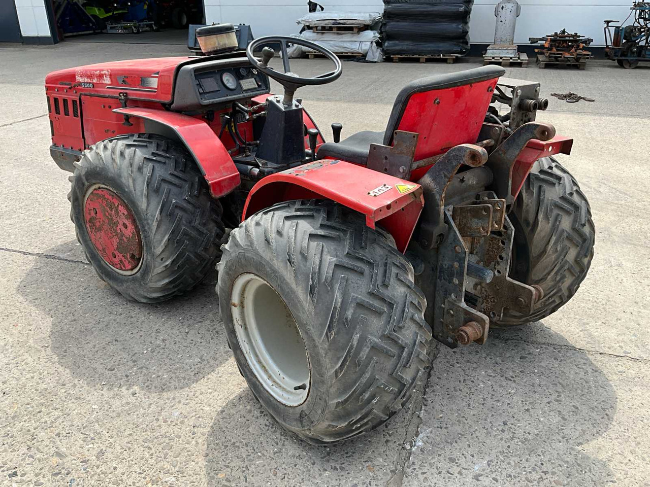 Antonio Carraro Supertigre 5500 - Traktor: 3 kép. Antonio Carraro Supertigre 5500 - Traktor: 3 kép.