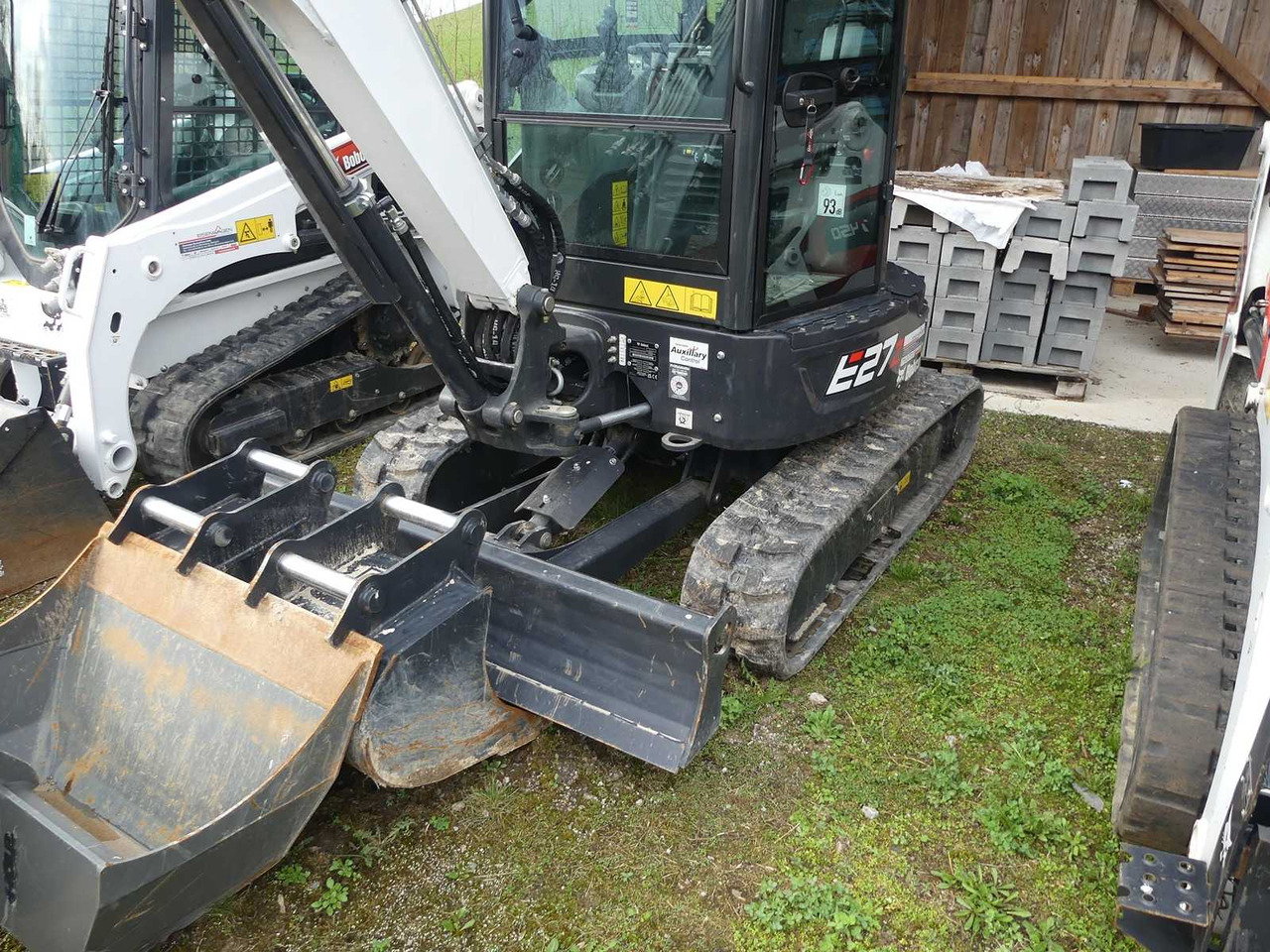 BOBCAT E27Z - Minikotró: 5 kép. BOBCAT E27Z - Minikotró: 5 kép.