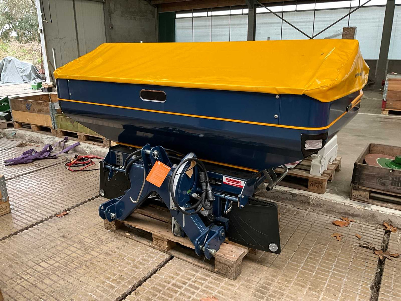 BogBalle L15W I - Műtrágyaszóró: 1 kép. BogBalle L15W I - Műtrágyaszóró: 1 kép.