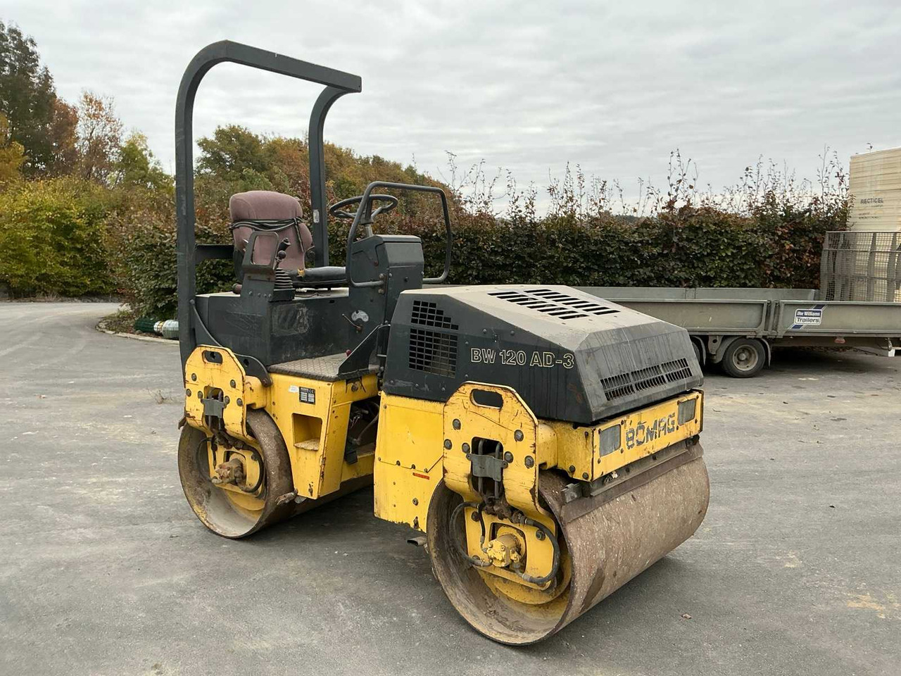 Bomag BW 120 AD-3 - Úthenger: 3 kép. Bomag BW 120 AD-3 - Úthenger: 3 kép.