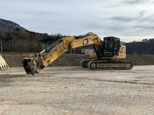 CAT 320GPS - Lánctalpas kotró: 4 kép. CAT 320GPS - Lánctalpas kotró: 4 kép.