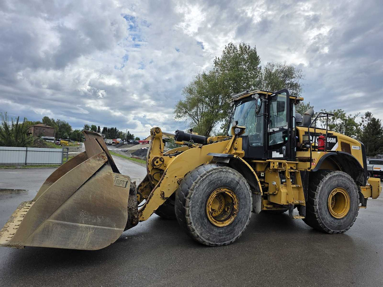 CAT 966 MXE - Gumikerekes homlokrakodó: 1 kép. CAT 966 MXE - Gumikerekes homlokrakodó: 1 kép.