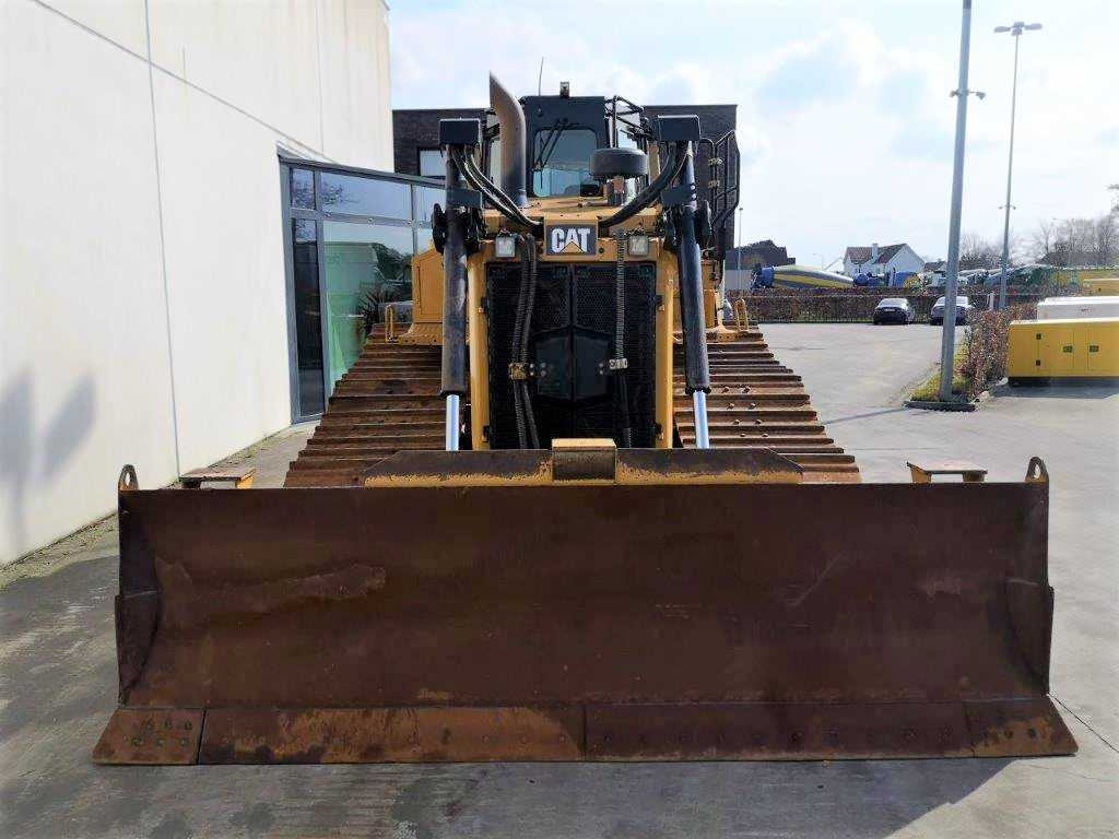 CATERPILLAR D6T LGP - Buldózer: 3 kép. CATERPILLAR D6T LGP - Buldózer: 3 kép.