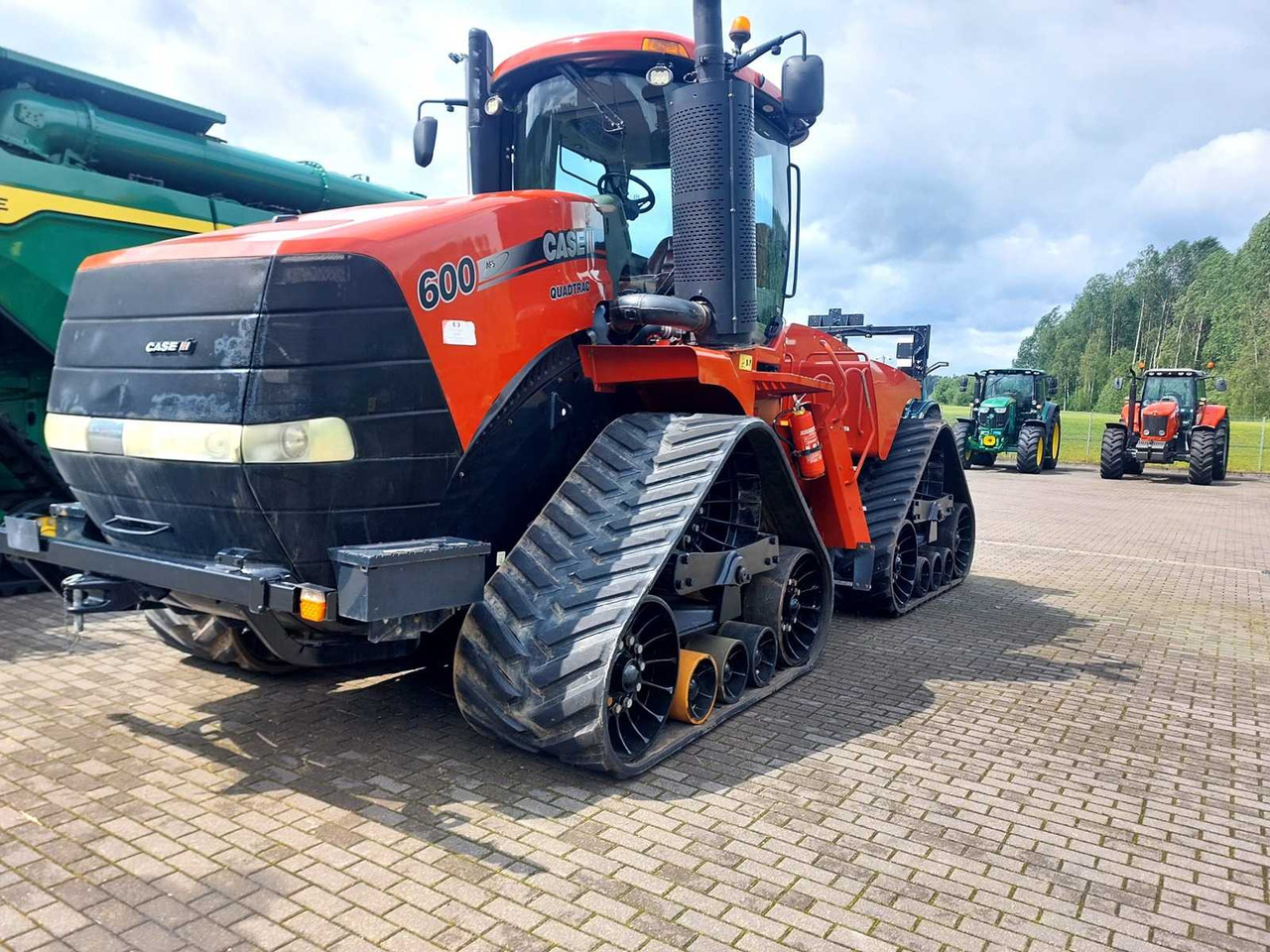 Case Quadtrac 600 - Lánctalpas traktor: 1 kép. Case Quadtrac 600 - Lánctalpas traktor: 1 kép.