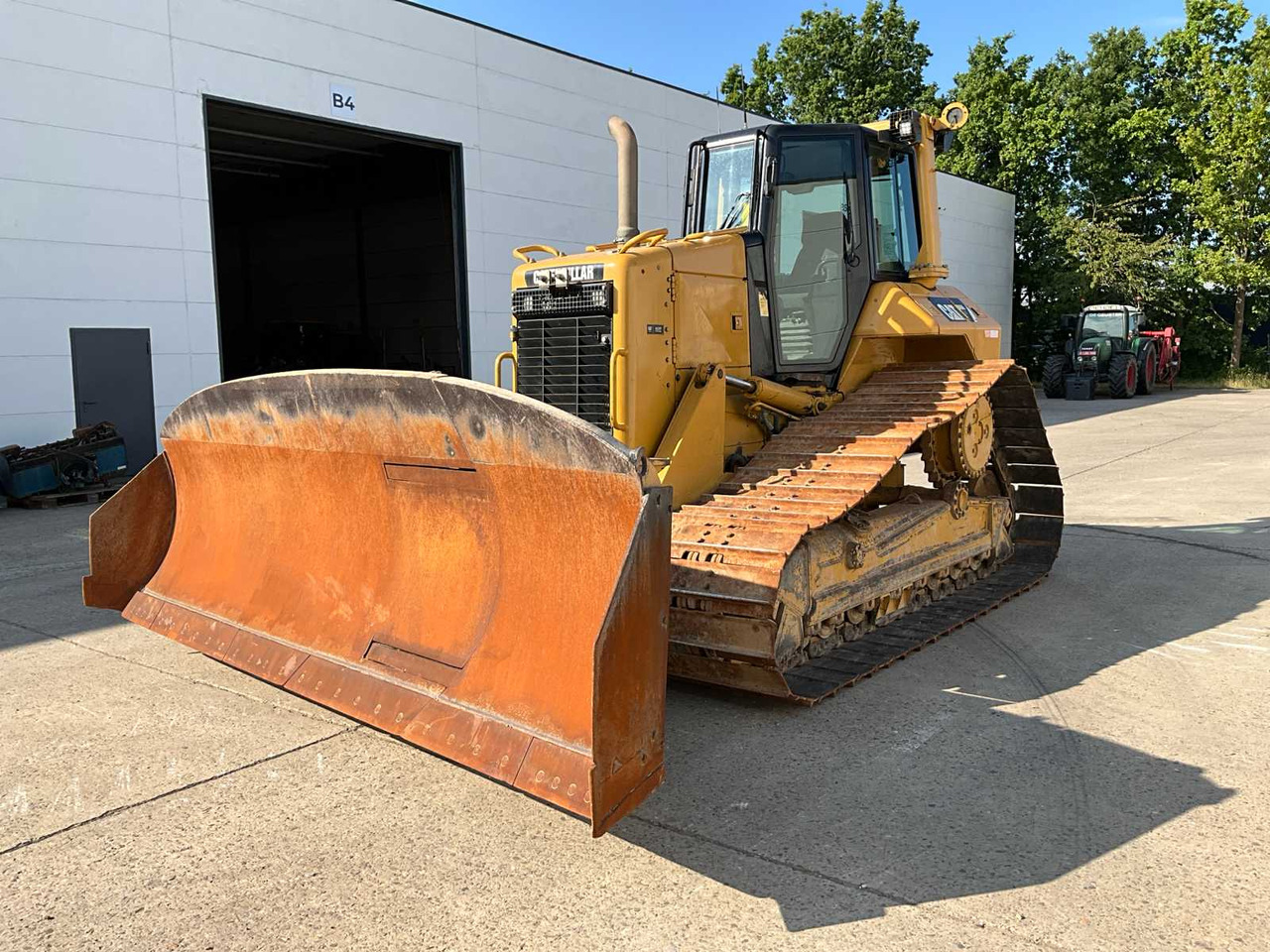 Cat D6N LGP - Buldózer: 1 kép. Cat D6N LGP - Buldózer: 1 kép.