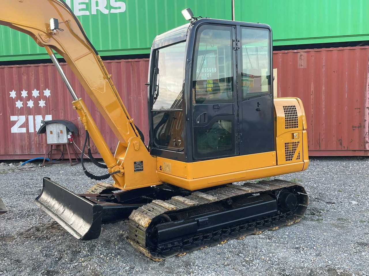Caterpillar 306 - Minikotró: 4 kép. Caterpillar 306 - Minikotró: 4 kép.