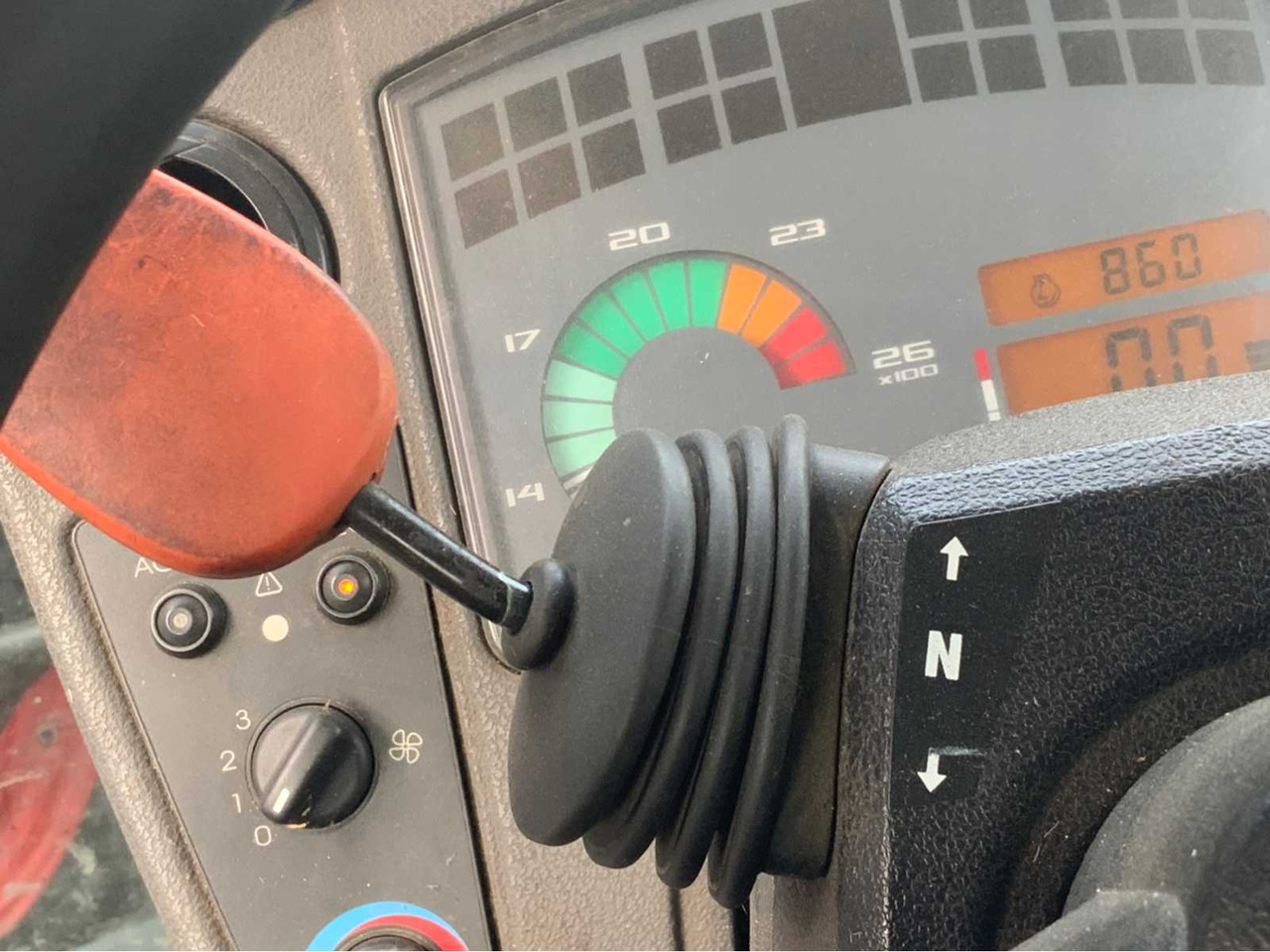 Traktor Claas Ares 557 ATZ: 26 kép.