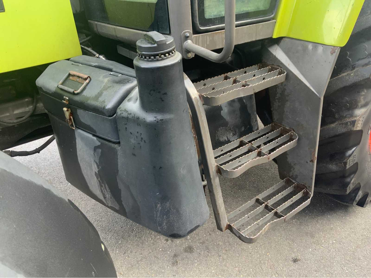 Traktor Claas Ares 557 ATZ: 32 kép.