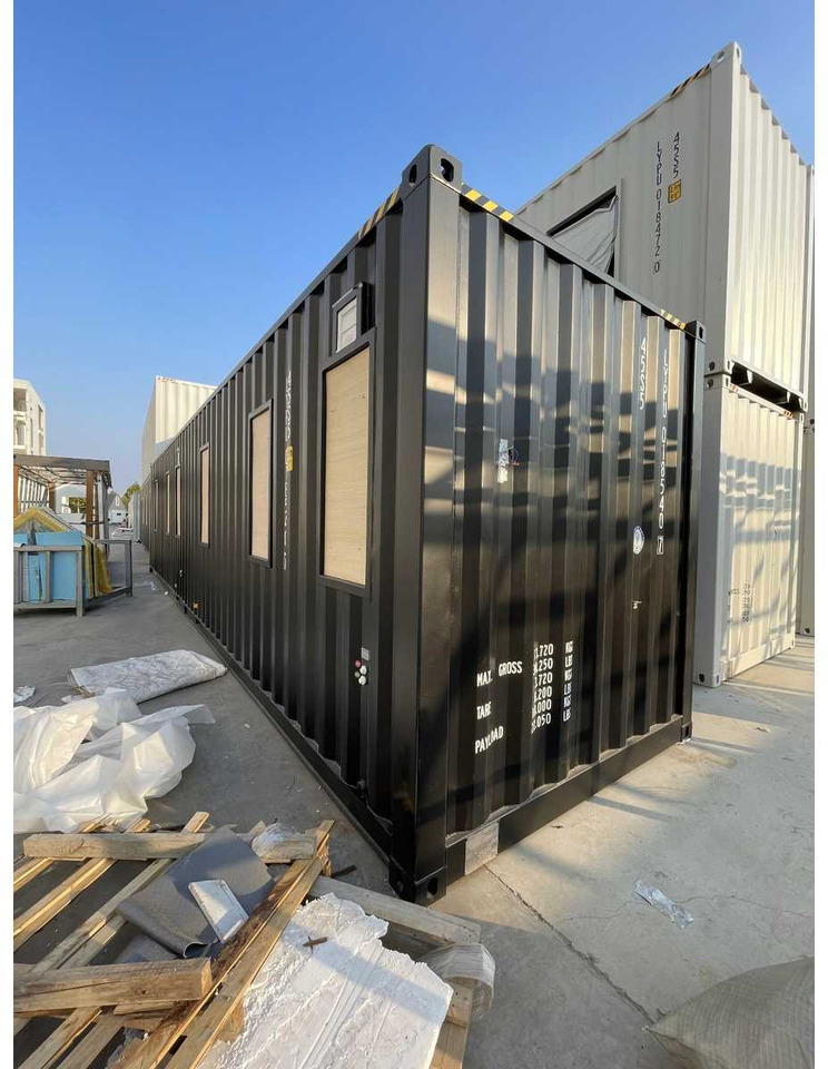 Containerwoning / container unit - Konténerház: 3 kép. Containerwoning / container unit - Konténerház: 3 kép.