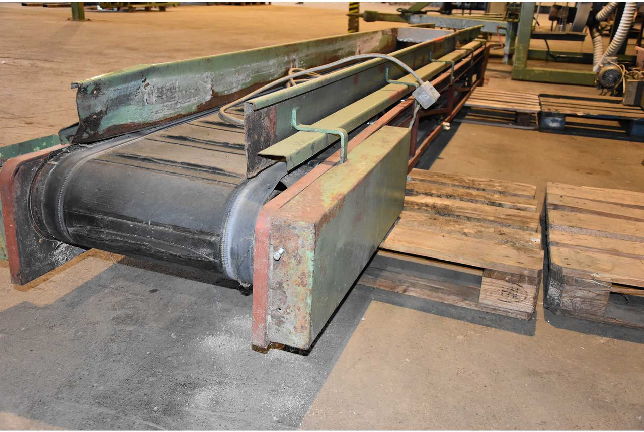 Conveyor belt - Futószalag: 4 kép. Conveyor belt - Futószalag: 4 kép.