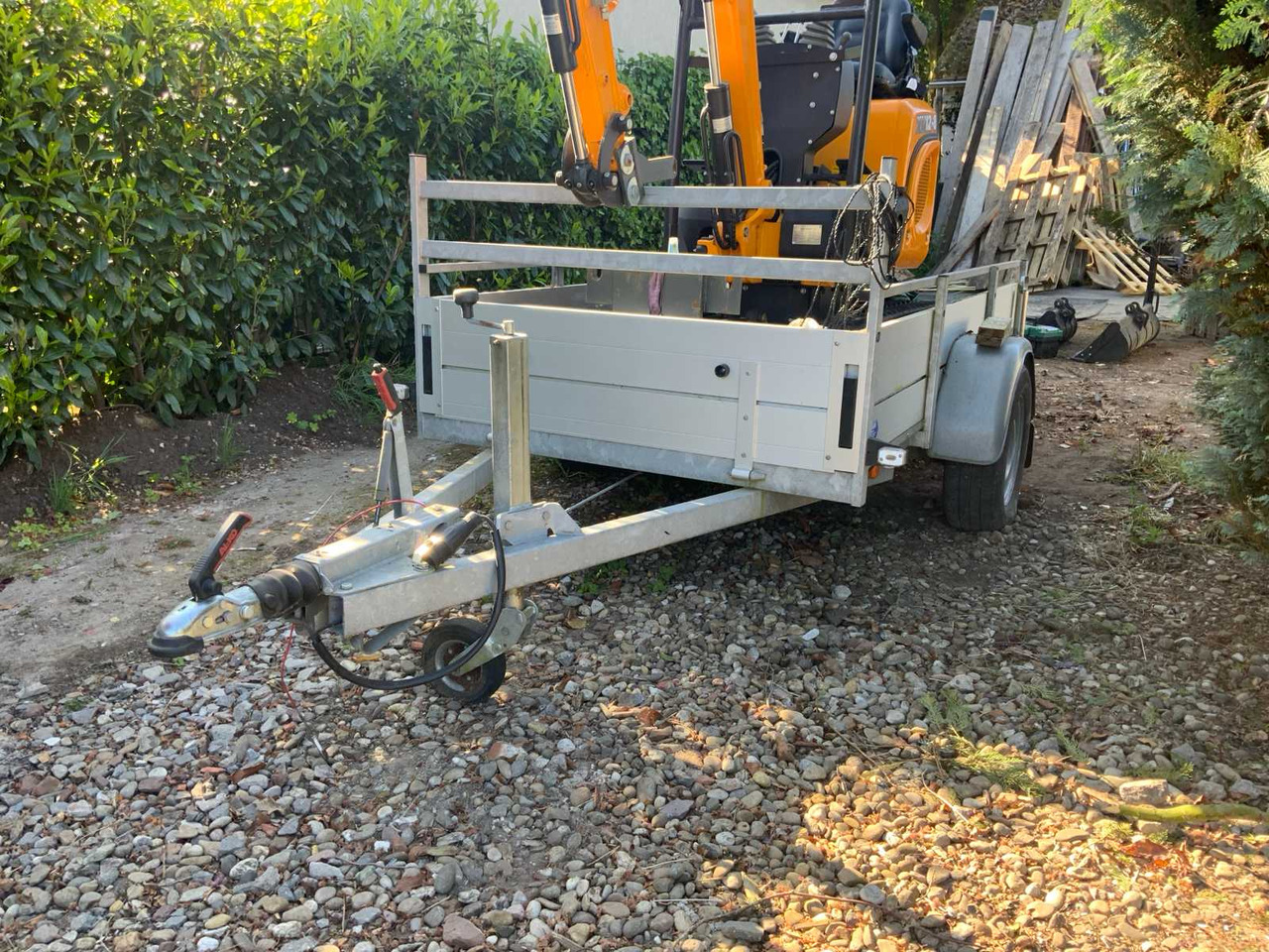 Minikotró Crawler Excavator XN12-8: 15 kép.