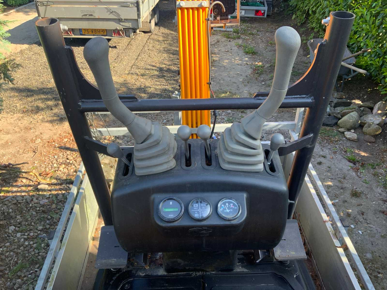 Minikotró Crawler Excavator XN12-8: 9 kép.