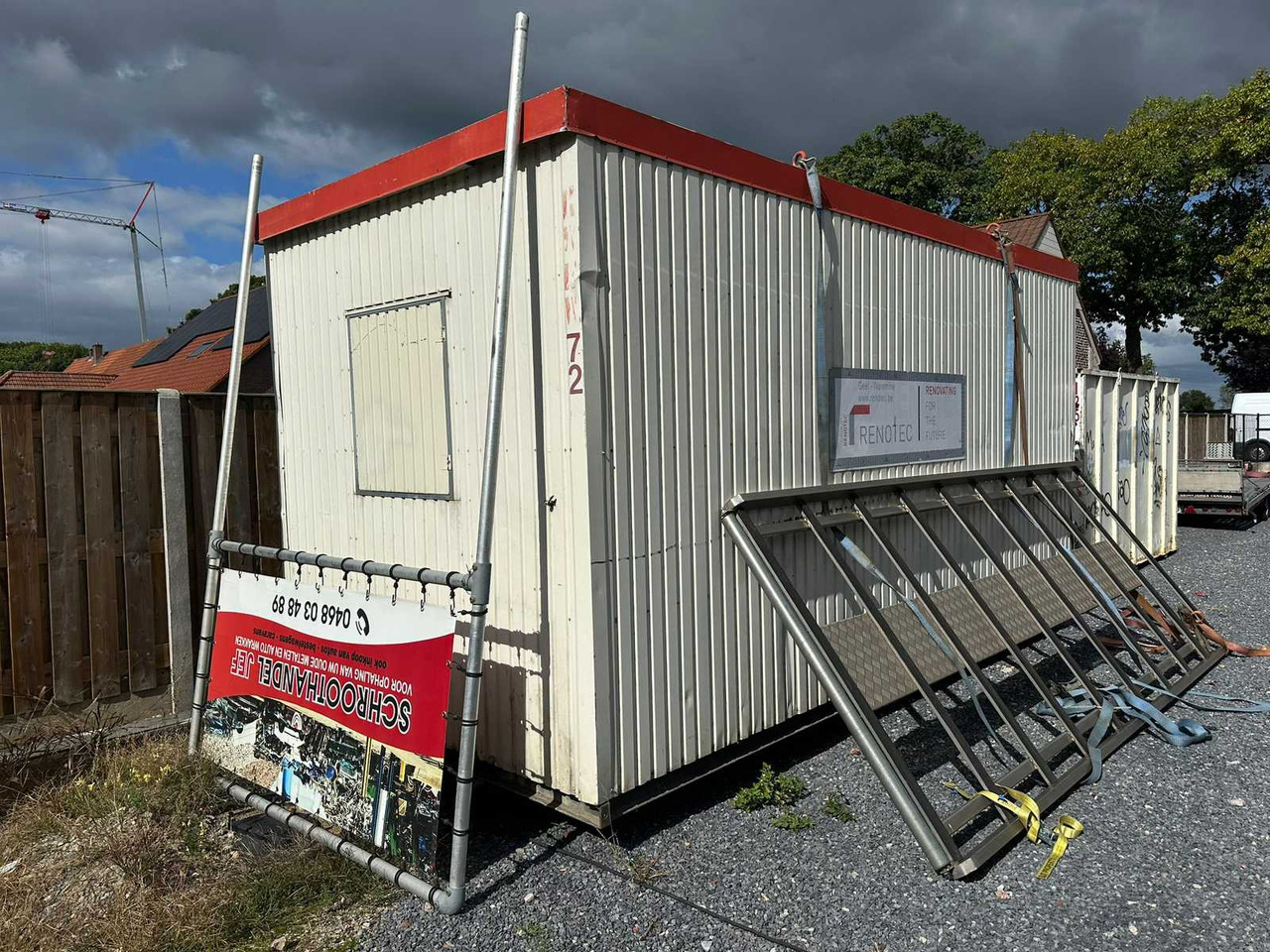 Office Container with hook - Cserefelépítmény/ Konténer: 1 kép. Office Container with hook - Cserefelépítmény/ Konténer: 1 kép.