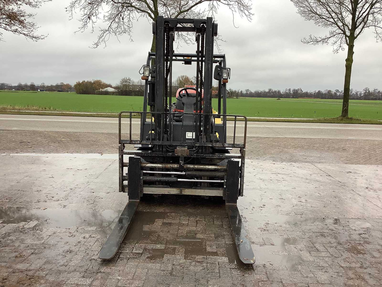 DOOSAN - 2010 - G50C-5 LP PRO5 - FORKLIFT - Villás targonca: 3 kép. DOOSAN - 2010 - G50C-5 LP PRO5 - FORKLIFT - Villás targonca: 3 kép.