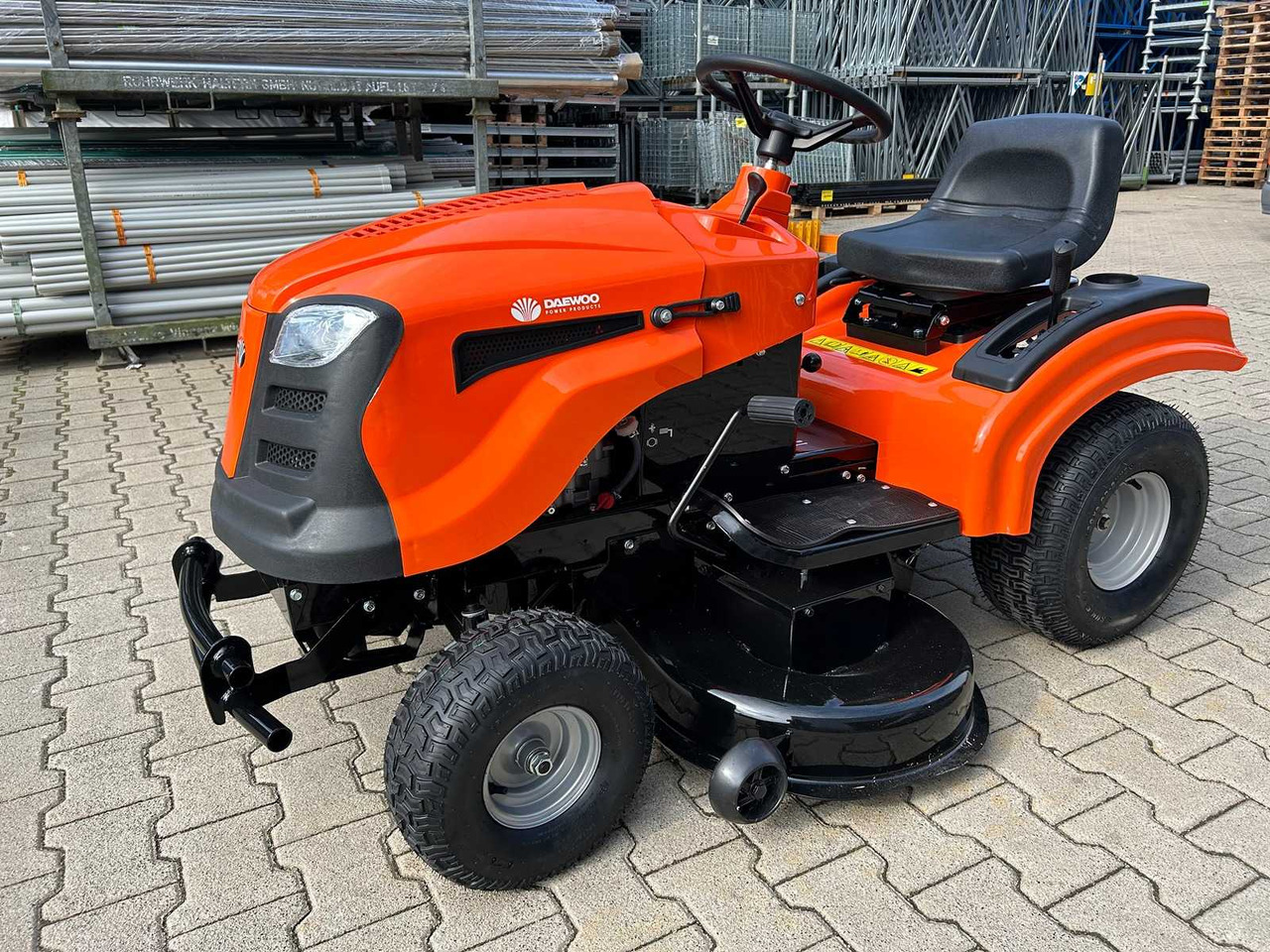Daewoo DA1066HX - Kerti fűkasza: 5 kép. Daewoo DA1066HX - Kerti fűkasza: 5 kép.