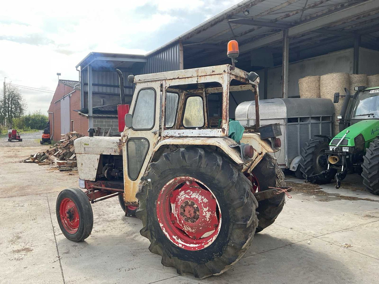 David Brown Selectamatic 990 - Traktor: 3 kép. David Brown Selectamatic 990 - Traktor: 3 kép.