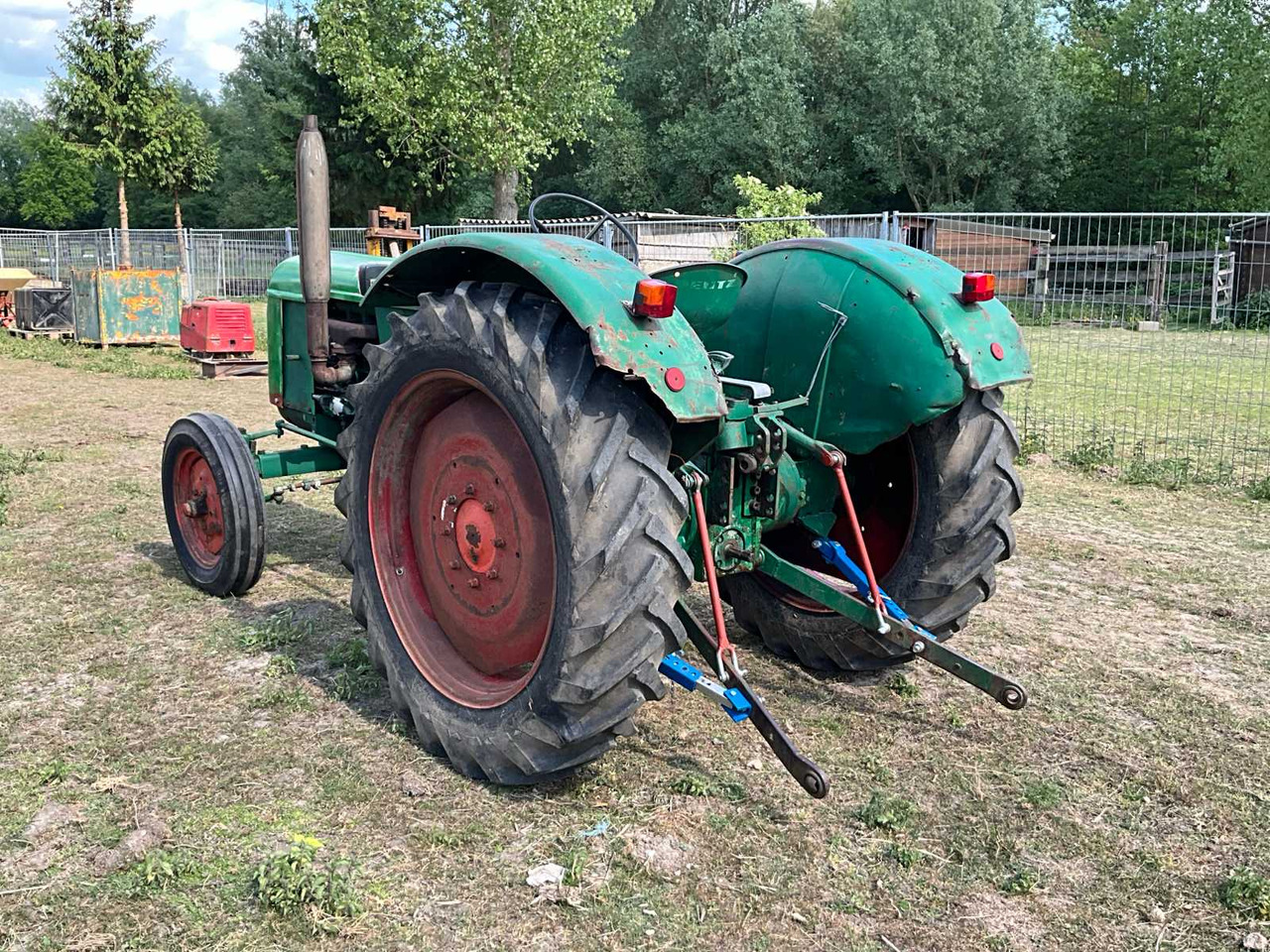 Deutz D55 - Traktor: 3 kép. Deutz D55 - Traktor: 3 kép.
