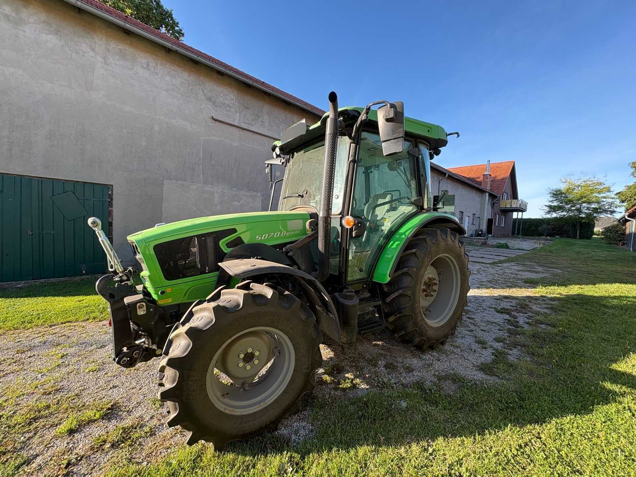 Deutz-Fahr 5070D Keyline - Traktor: 2 kép. Deutz-Fahr 5070D Keyline - Traktor: 2 kép.