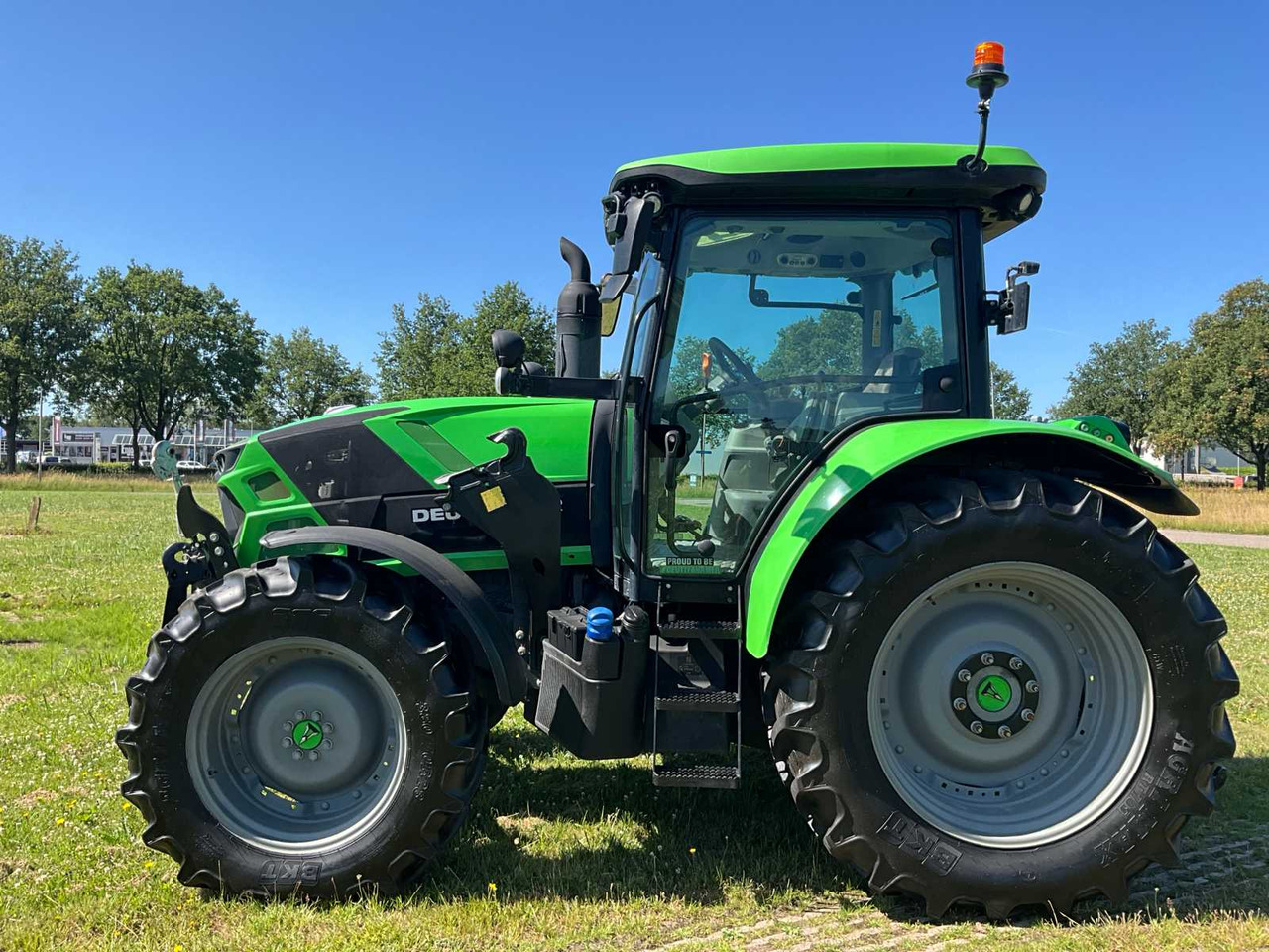 Deutz-fahr 6125 C TTV - Traktor: 5 kép. Deutz-fahr 6125 C TTV - Traktor: 5 kép.