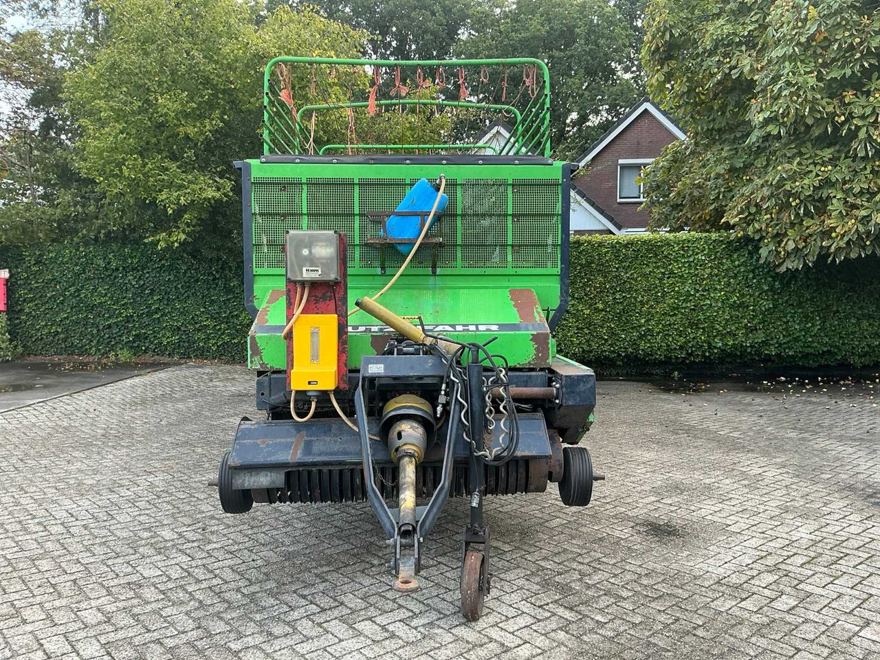 Deutz-fahr k570 - Rendfelszedő: 2 kép. Deutz-fahr k570 - Rendfelszedő: 2 kép.