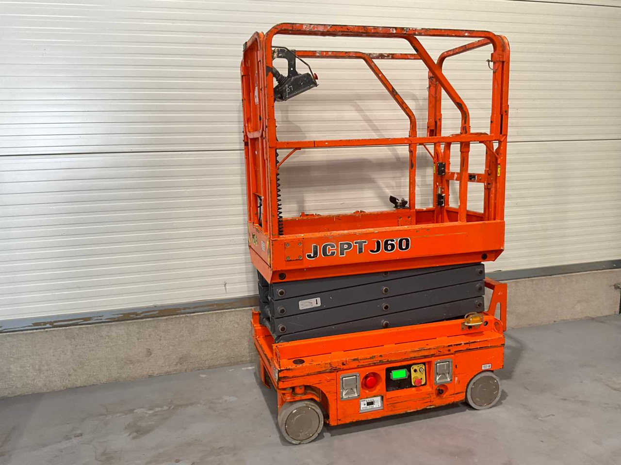 Dingli JCTPO607DCS - Emelő: 1 kép. Dingli JCTPO607DCS - Emelő: 1 kép.