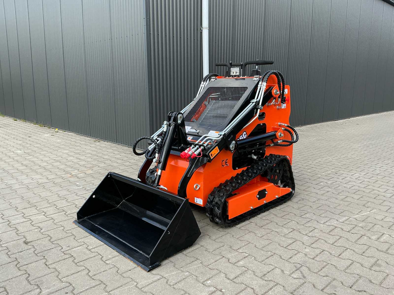 EGN EG36C - Mini homlokrakodó: 2 kép. EGN EG36C - Mini homlokrakodó: 2 kép.