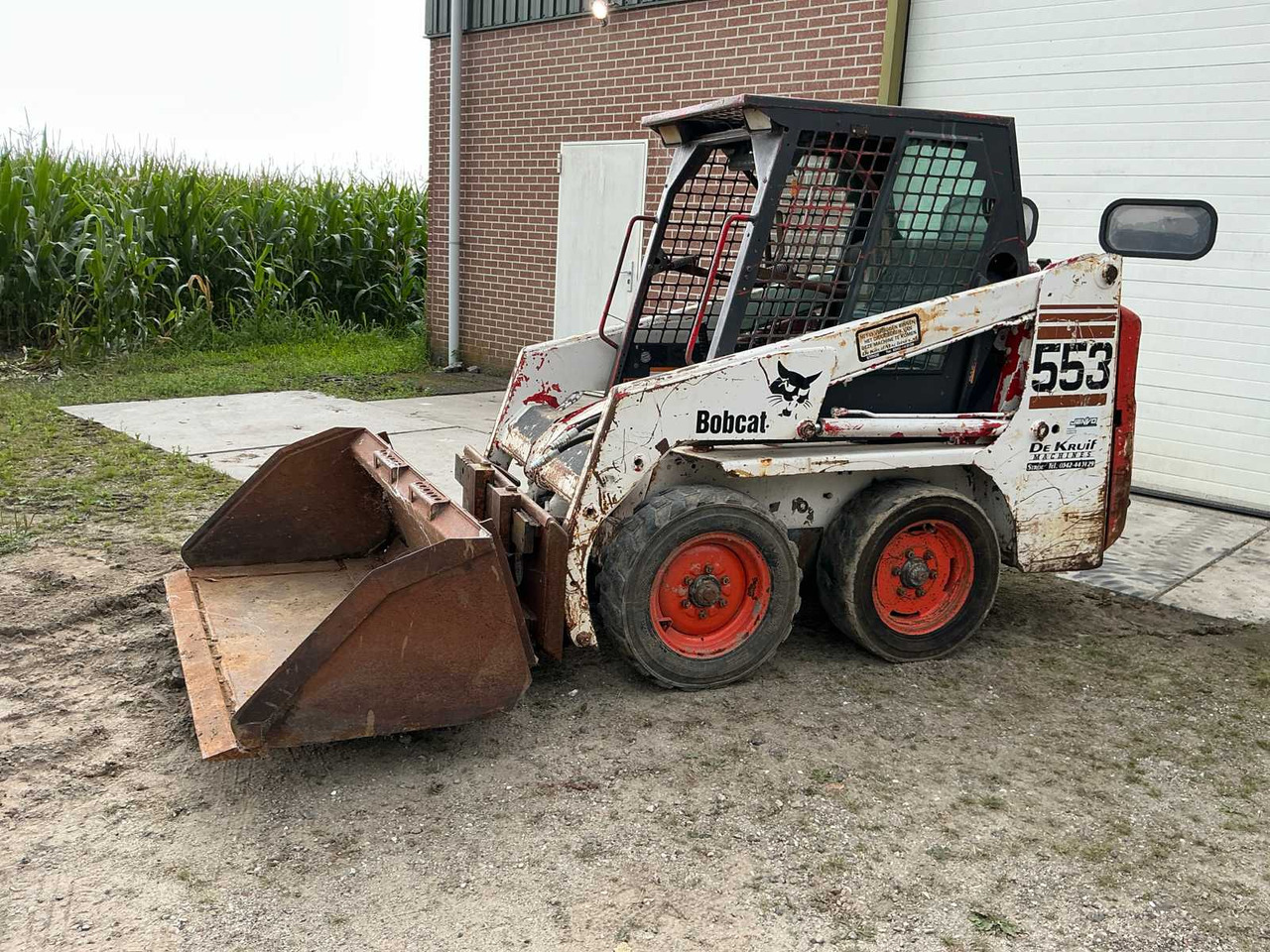 Bobcat 553 - Egyéb gépek: 1 kép. Bobcat 553 - Egyéb gépek: 1 kép.