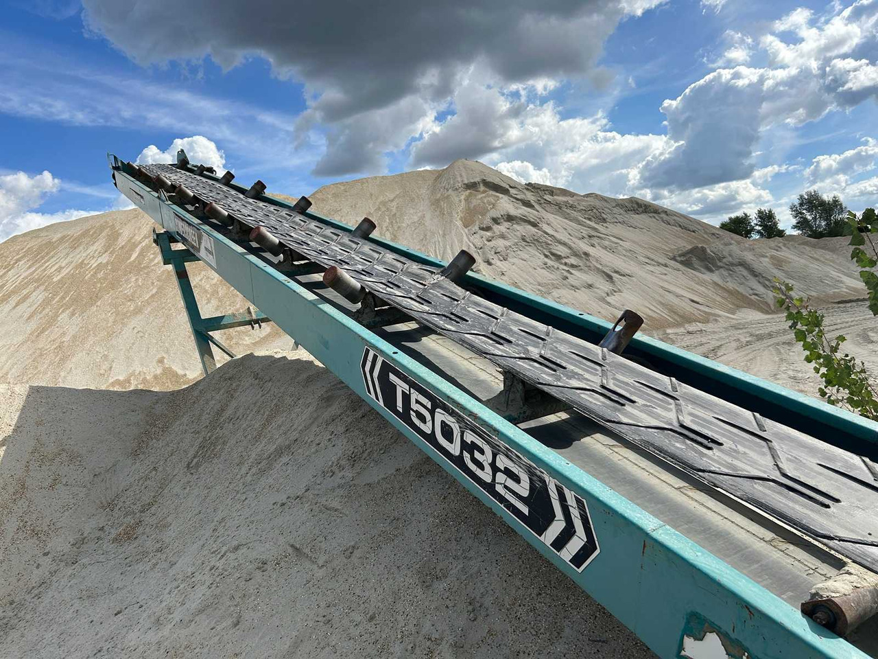POWERSCREEN T5032 - Építőipari gépek: 3 kép. POWERSCREEN T5032 - Építőipari gépek: 3 kép.