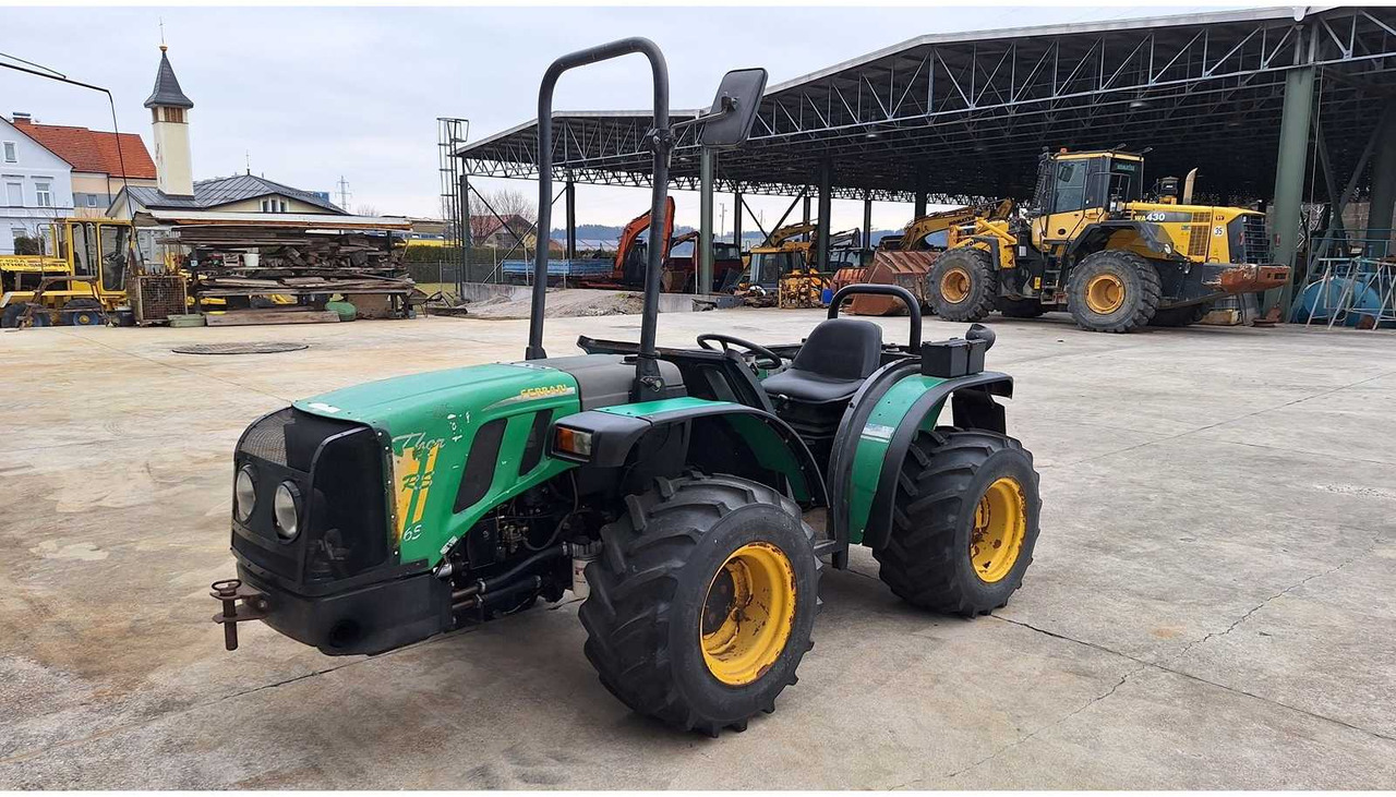 FERRARI - 65 THOR 4X4 - 4-WHEEL DRIVE TRACTOR - 2006 - Traktor: 1 kép. FERRARI - 65 THOR 4X4 - 4-WHEEL DRIVE TRACTOR - 2006 - Traktor: 1 kép.