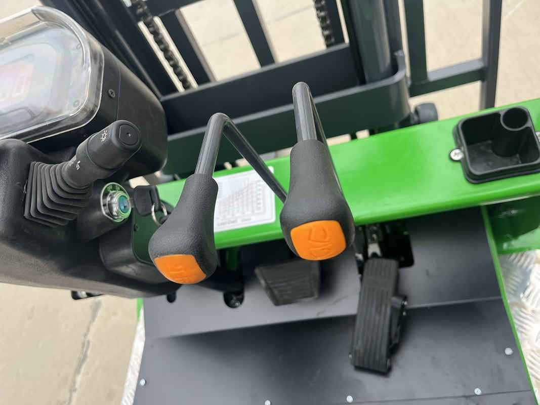 Villás targonca FREUTEK HYD0007 FORKLIFT 1 TON 3 METERS: 7 kép. Villás targonca FREUTEK HYD0007 FORKLIFT 1 TON 3 METERS: 7 kép.