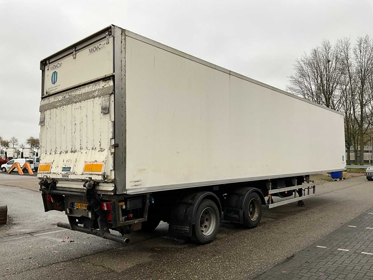 2001 TRACON TOS1220 CLOSED SEMI-TRAILER OG-89-RH - Félpótkocsi: 5 kép. 2001 TRACON TOS1220 CLOSED SEMI-TRAILER OG-89-RH - Félpótkocsi: 5 kép.