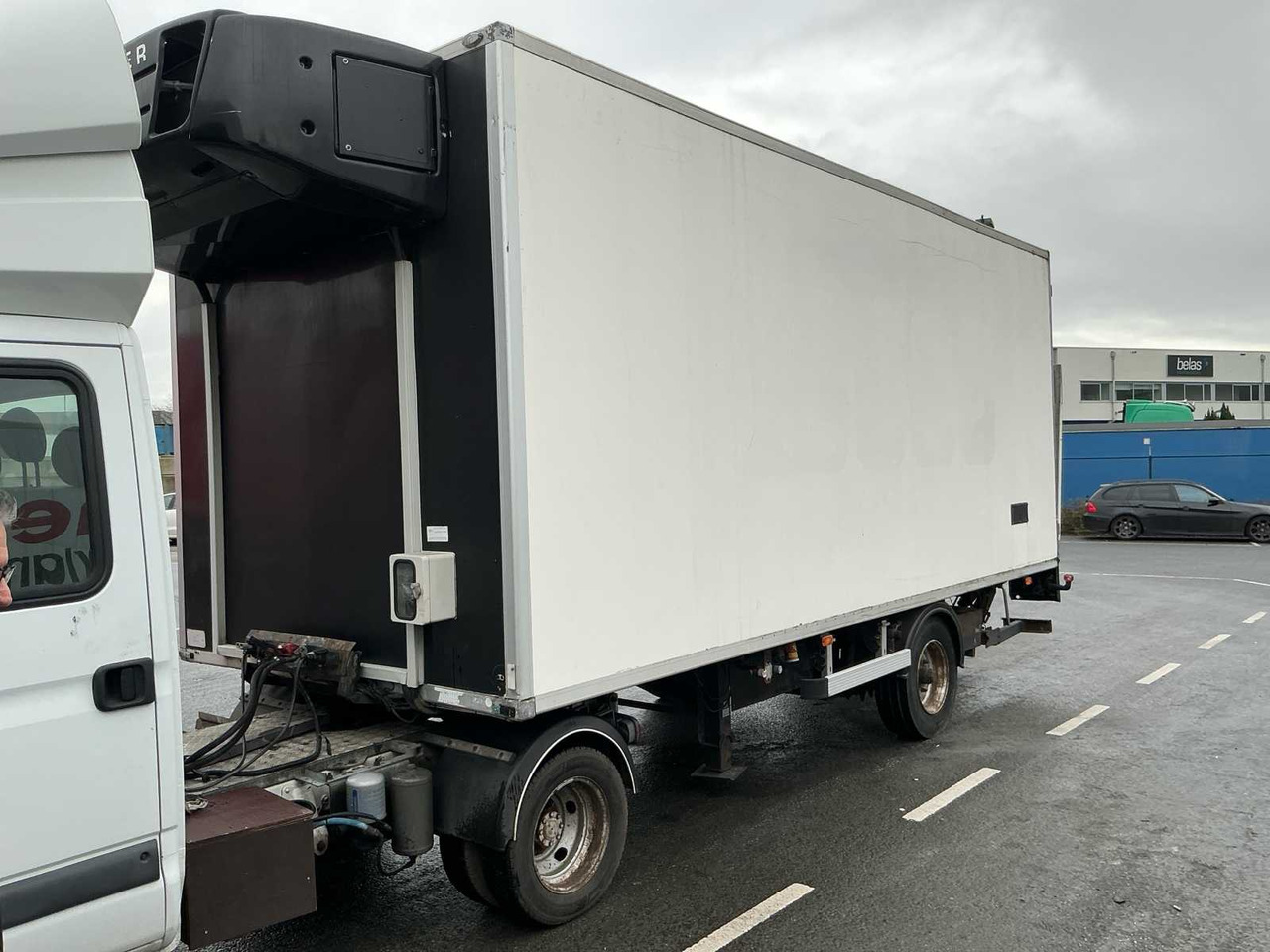 2002 TRACON TO 1.5-5.5 SEMI-TRAILER / REFRIGERATED TRAILER - Félpótkocsi: 1 kép. 2002 TRACON TO 1.5-5.5 SEMI-TRAILER / REFRIGERATED TRAILER - Félpótkocsi: 1 kép.