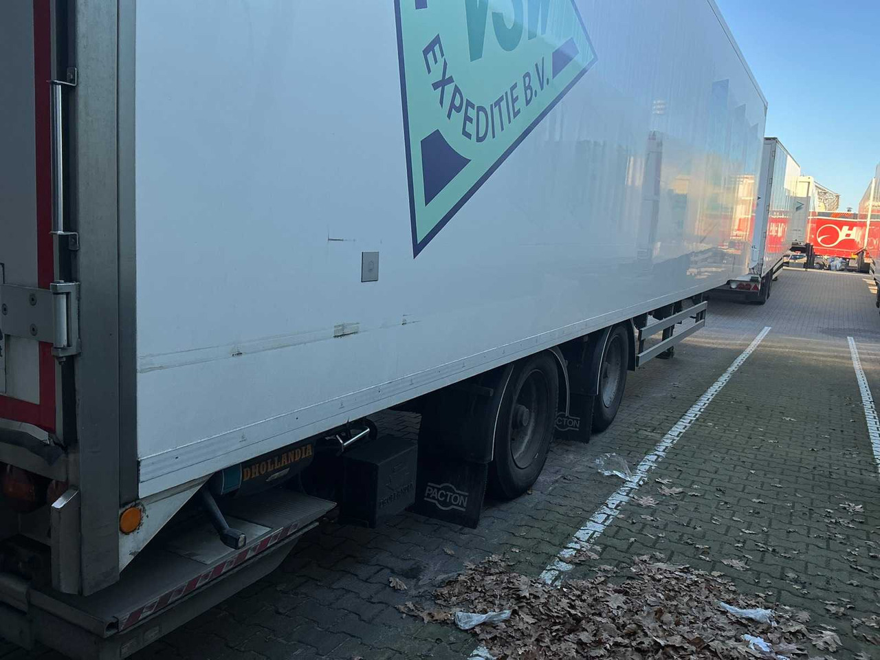 2016 PACTON THD.233 SEMI-TRAILER - Félpótkocsi: 4 kép. 2016 PACTON THD.233 SEMI-TRAILER - Félpótkocsi: 4 kép.