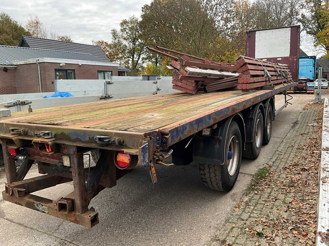 PACTON TBD339 - Félpótkocsi: 4 kép. PACTON TBD339 - Félpótkocsi: 4 kép.