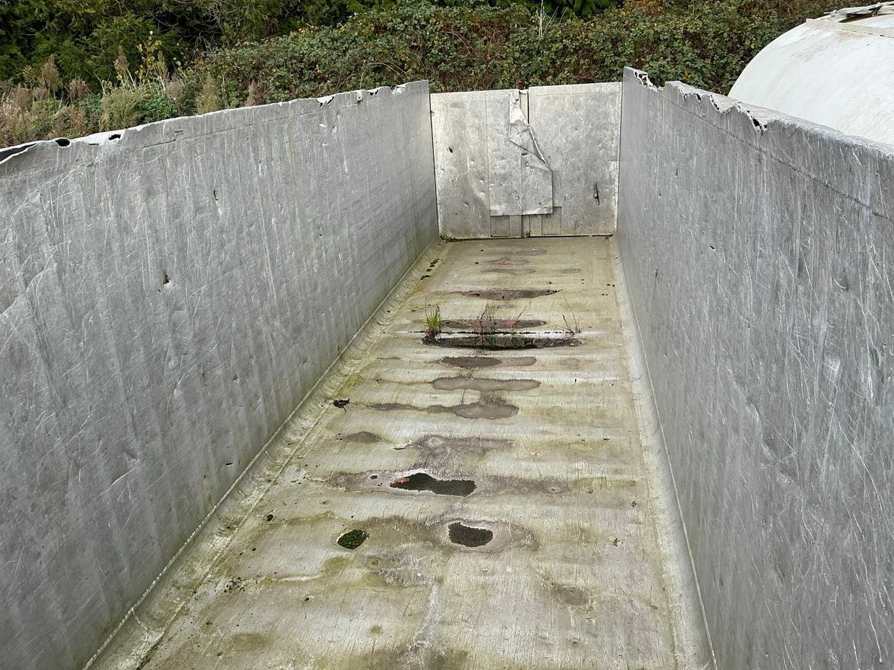 Félpótkocsi ROBUST KAISER S3803V SEMI-TRAILER TIPPER: 6 kép. Félpótkocsi ROBUST KAISER S3803V SEMI-TRAILER TIPPER: 6 kép.