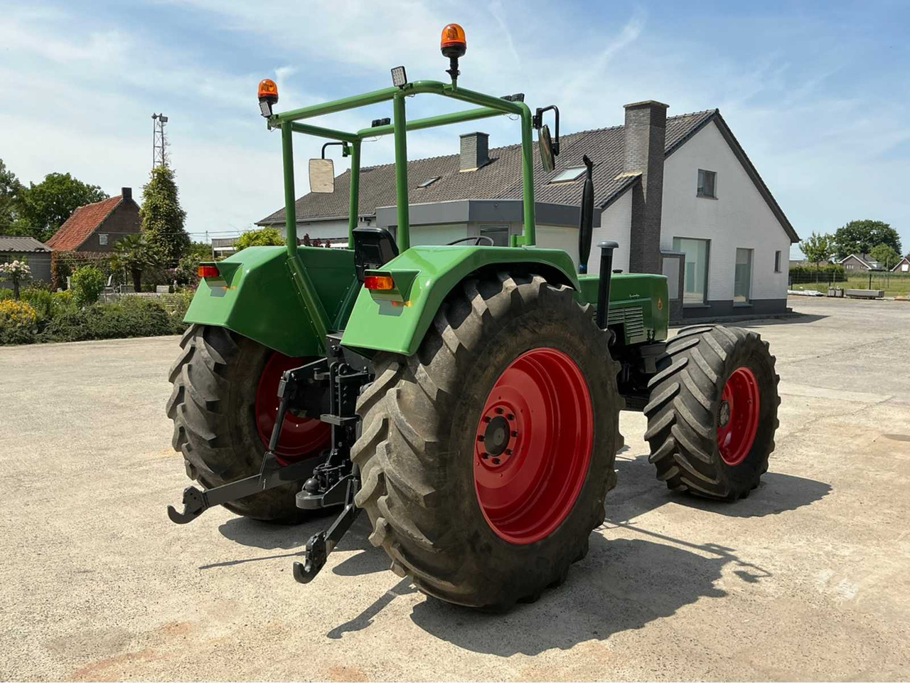 Traktor Fendt 611s: 6 kép.