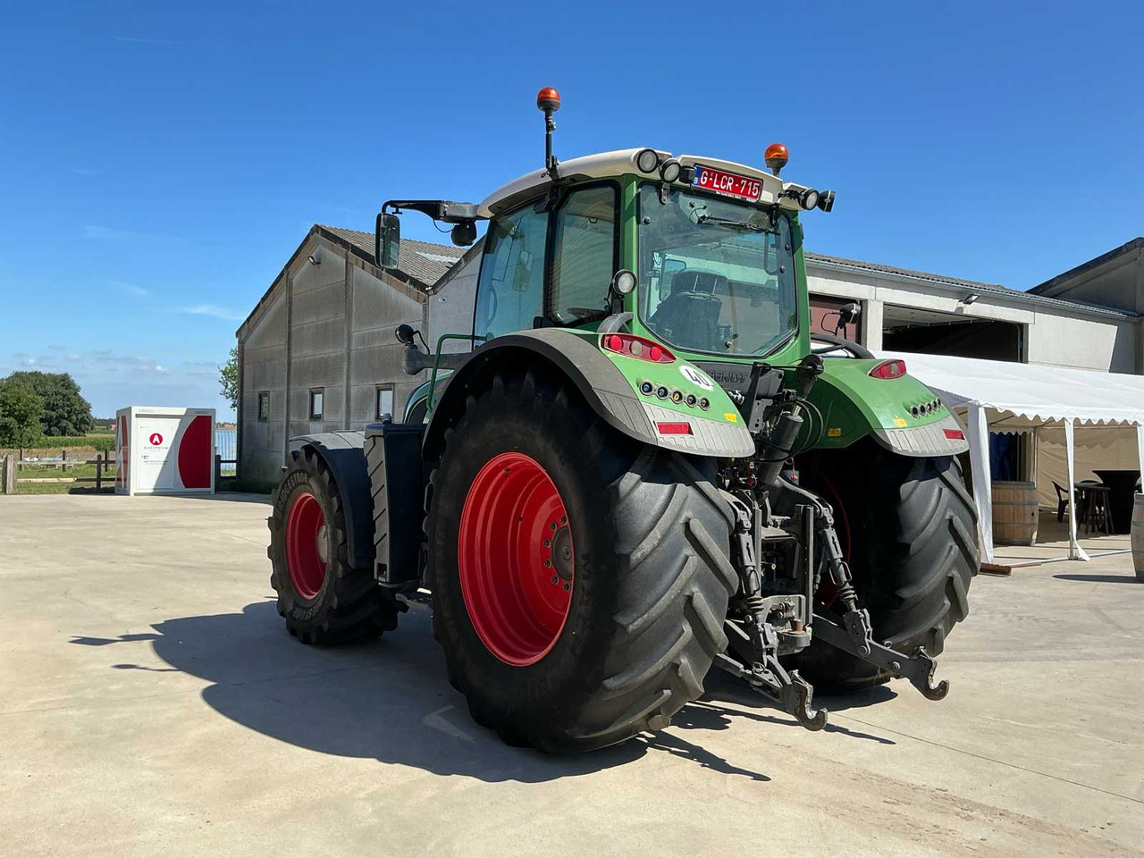 Fendt 720 Vario Profi Plus - Traktor: 3 kép. Fendt 720 Vario Profi Plus - Traktor: 3 kép.
