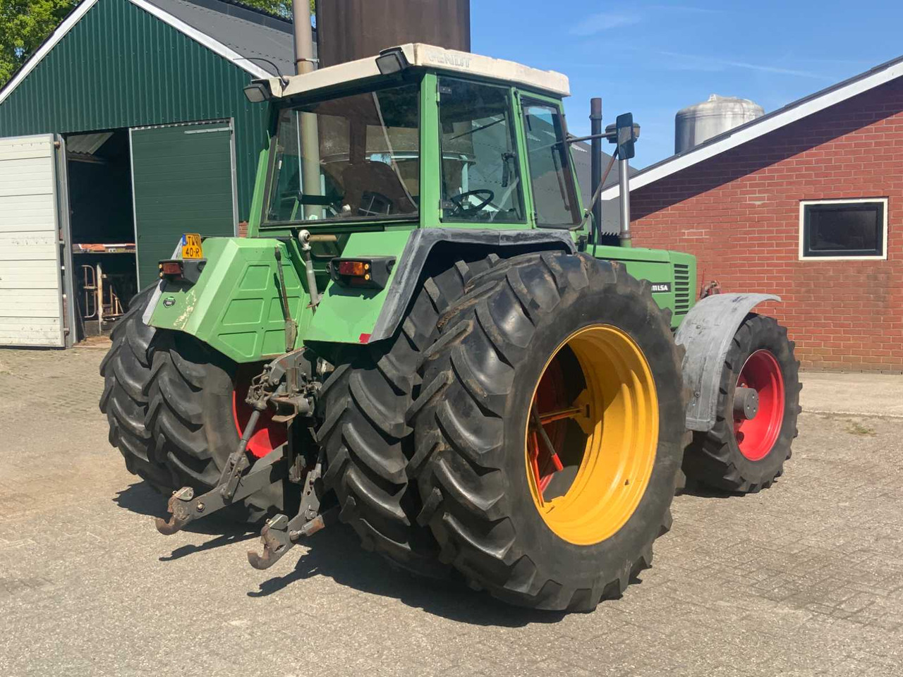 Fendt Farmer 311 LSA - Traktor: 5 kép. Fendt Farmer 311 LSA - Traktor: 5 kép.