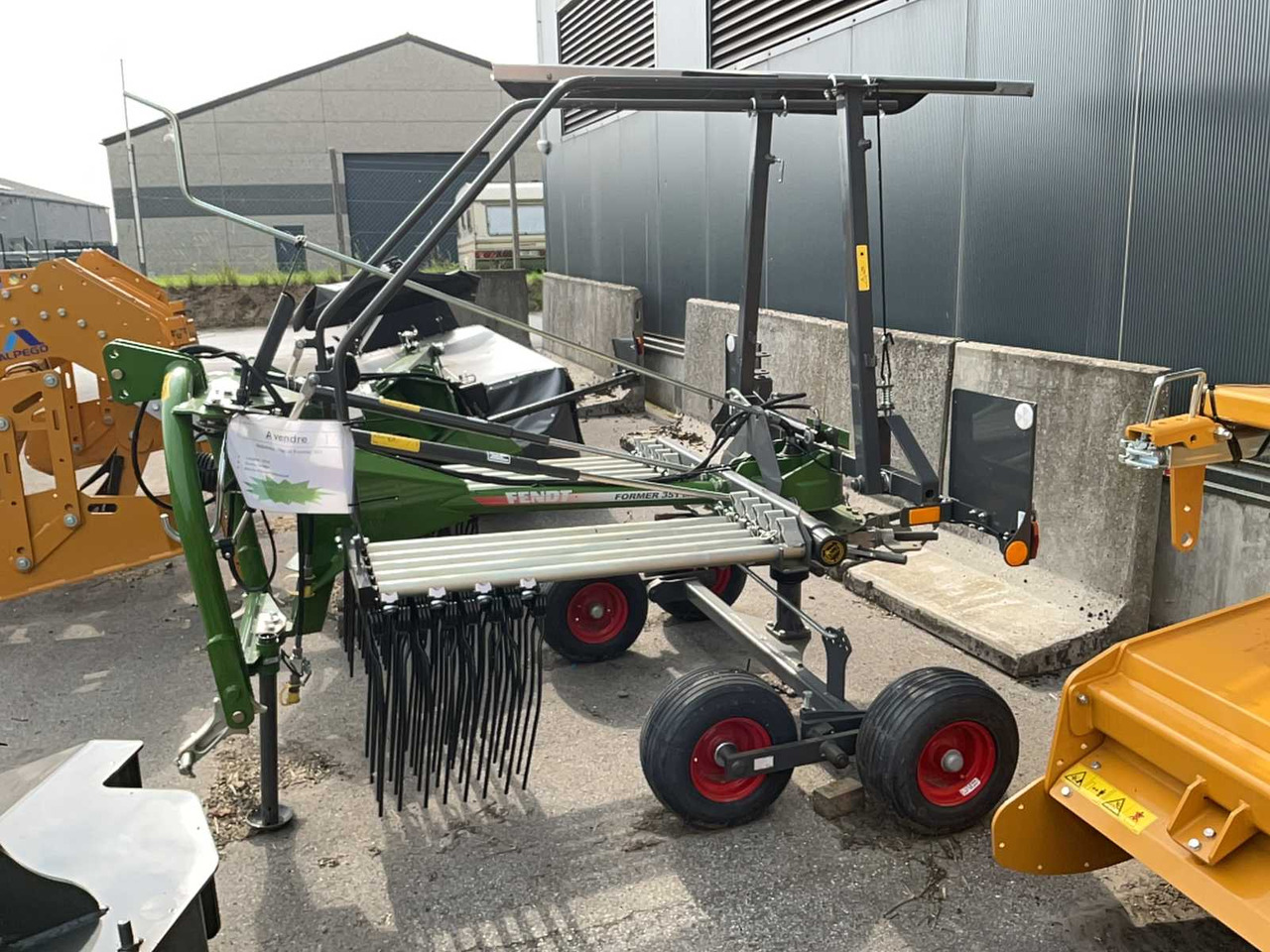 Fendt Former 351 DN - Traktor: 5 kép. Fendt Former 351 DN - Traktor: 5 kép.