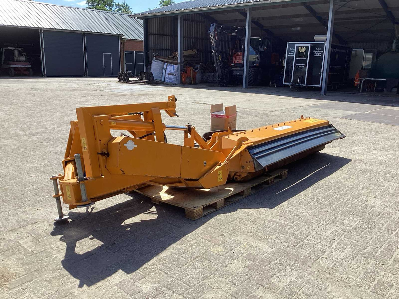 Ferri LPW5R1E - Szárzúzó/ Mulcsozó: 4 kép. Ferri LPW5R1E - Szárzúzó/ Mulcsozó: 4 kép.