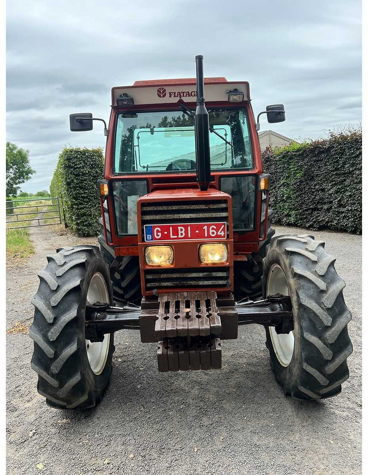 Fiat 80-90DT - Traktor: 4 kép. Fiat 80-90DT - Traktor: 4 kép.