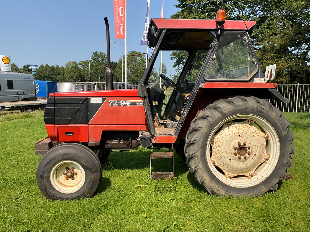 Fiatagri 72-94 - Traktor: 5 kép. Fiatagri 72-94 - Traktor: 5 kép.