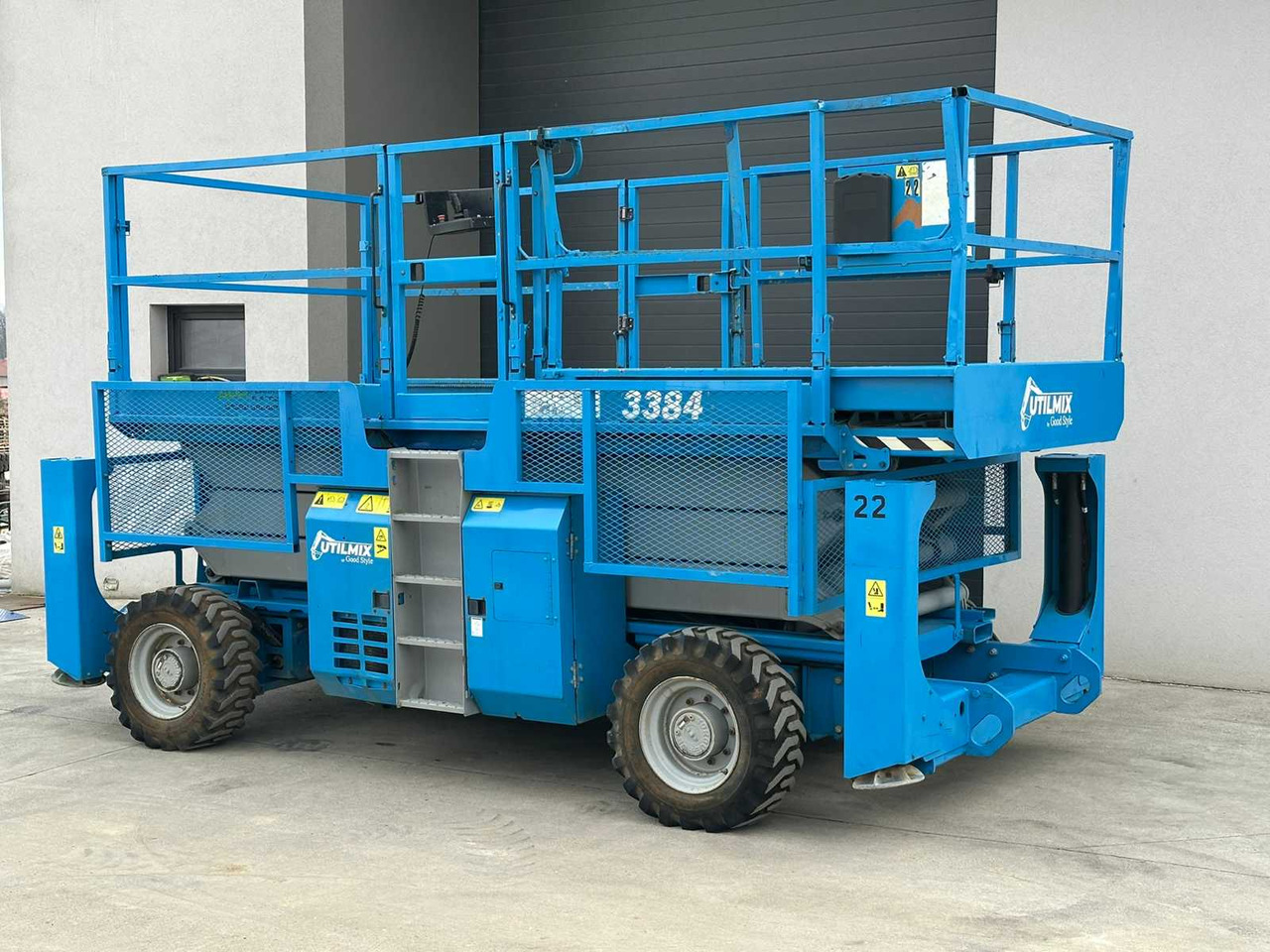 GENIE - GS-3384 - AERIAL WORK PLATFORMS - 2007 - Emelő: 2 kép. GENIE - GS-3384 - AERIAL WORK PLATFORMS - 2007 - Emelő: 2 kép.