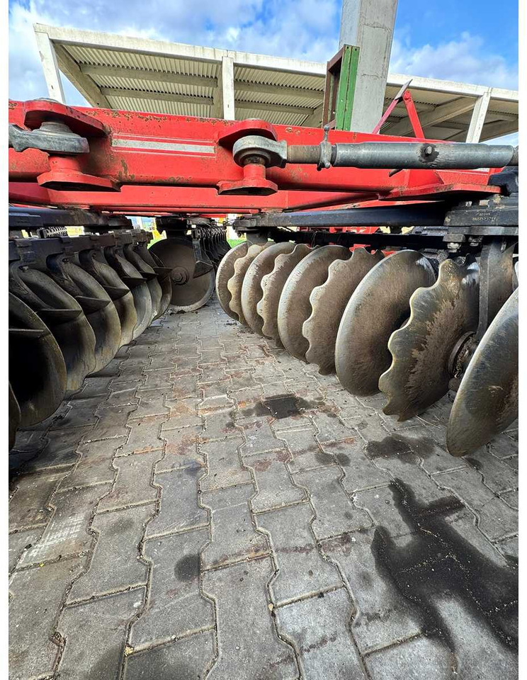 GREGOIRE BESSON D02/08 - Tárcsás borona: 5 kép. GREGOIRE BESSON D02/08 - Tárcsás borona: 5 kép.