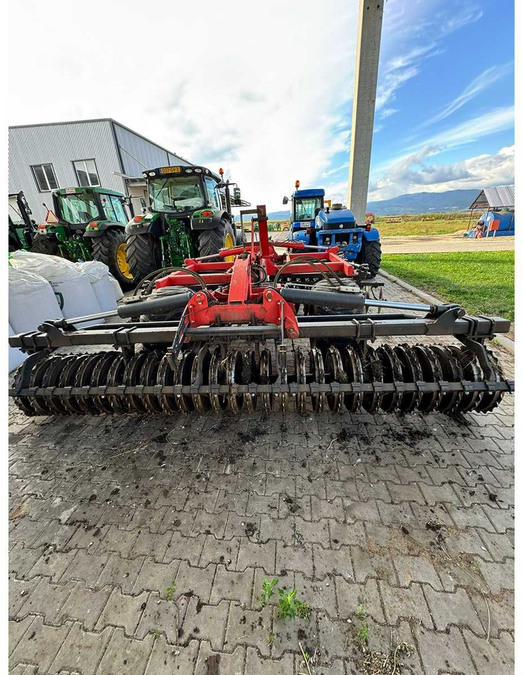 GREGOIRE BESSON D02/08 - Tárcsás borona: 1 kép. GREGOIRE BESSON D02/08 - Tárcsás borona: 1 kép.