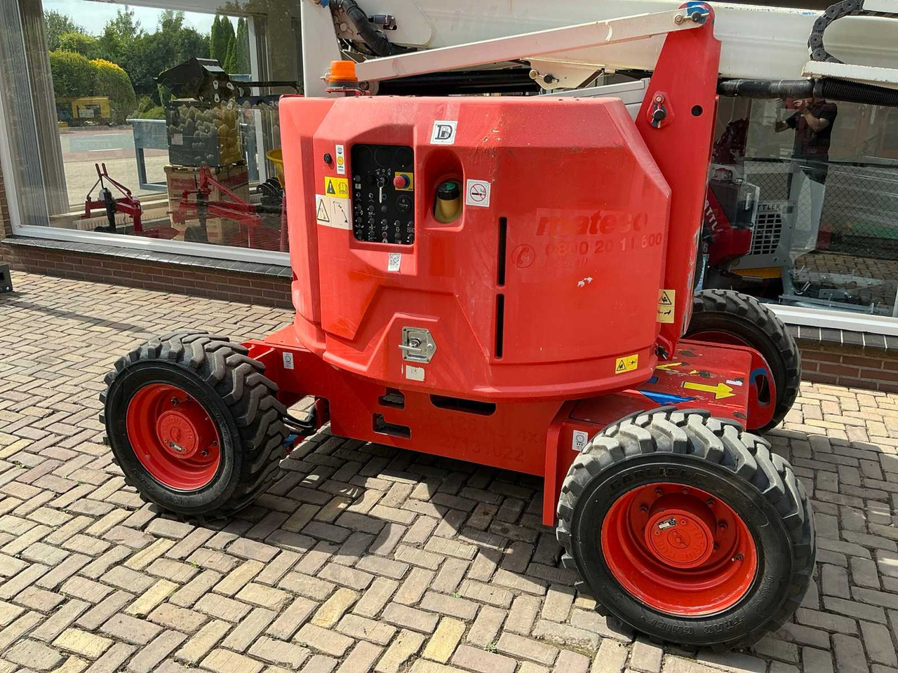 Genie Z-34/22 - Emelő: 2 kép. Genie Z-34/22 - Emelő: 2 kép.